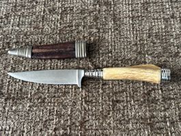 Kleines altes Messer mit Lederscheide RAR