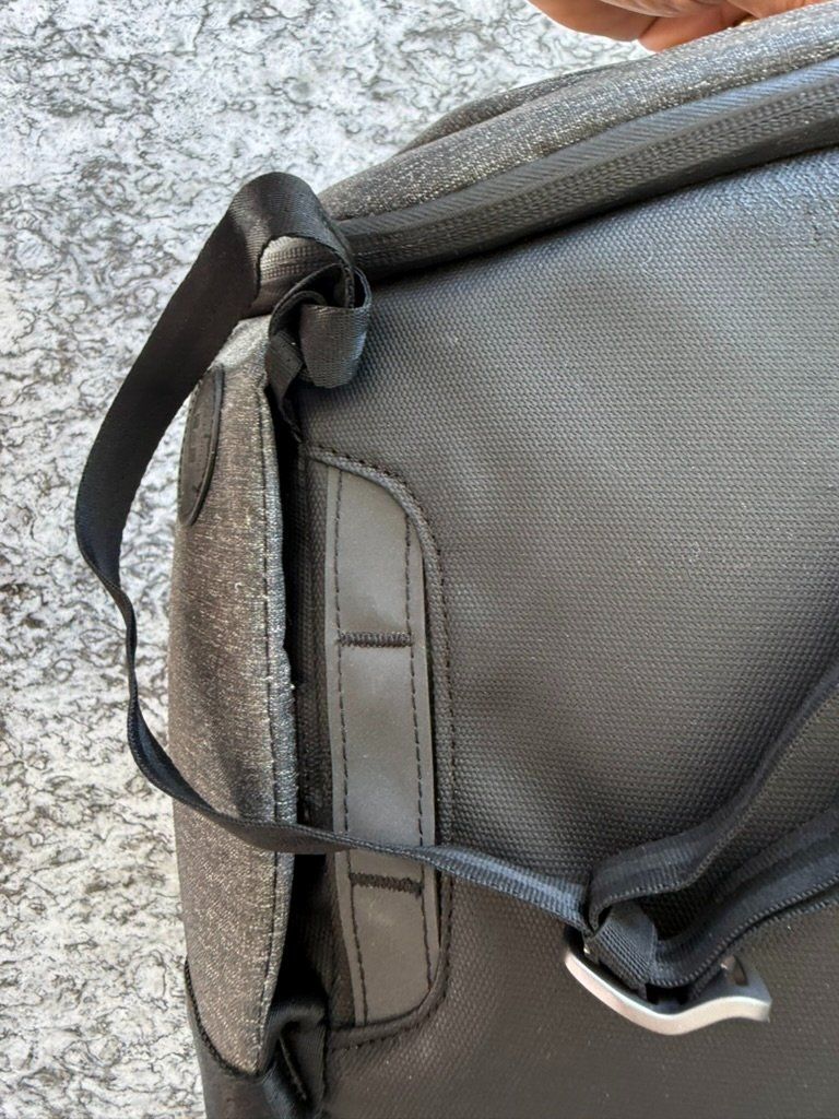 Peak Design Sacs à dos: Rucksack grau Peak Design everydaybackback 30 Liter – D'occasion à Wiesendangen par Fior 4