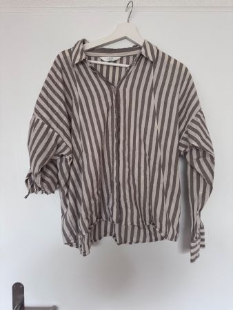 Gestreifte Sommerbluse von Yaya, Grösse 42, Top Zustand!