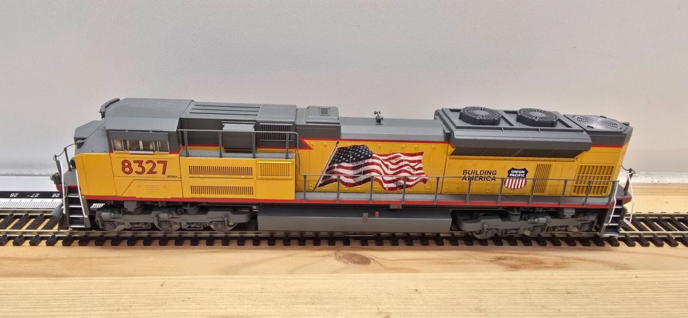 Walthers 8327 Diesellokomotive Union Pacific UP (Gebraucht) in ...