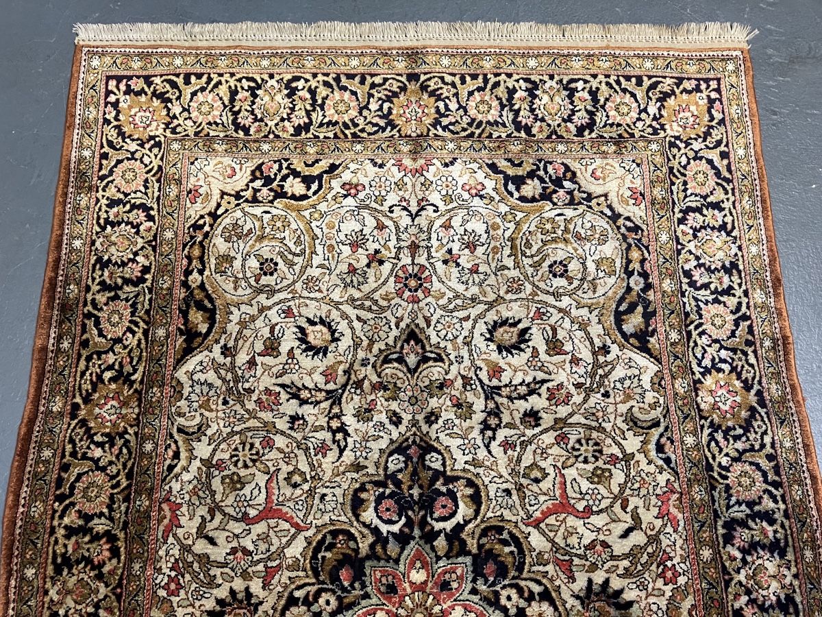 Teppiche: Seidenteppich Ghom  Perser165x105cm – Gebraucht aus Zürich von otomado
