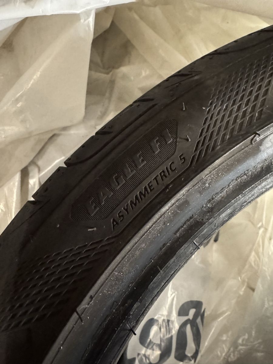 Goodyear Tutti pezzi di ricambio auto: GoodYear Eagle F1 225/40/18 – Nuovo (secondo la descrizione) da Zürich venduto da Nihad09 3