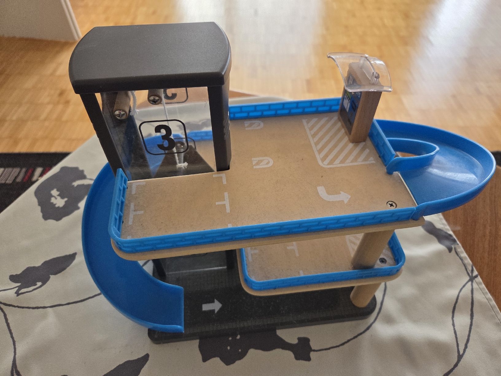 Giocattoli: Playtive Parkhaus-Set – Usato da Rombach venduto da Malivo 3