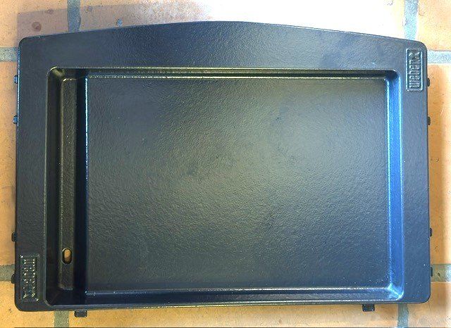 Piatti di portata: WEBER Grillplatte. Fabrikneu, original verpackt. – Nuovo e nell'imballaggio originale da Burgdorf venduto da XJ6 3