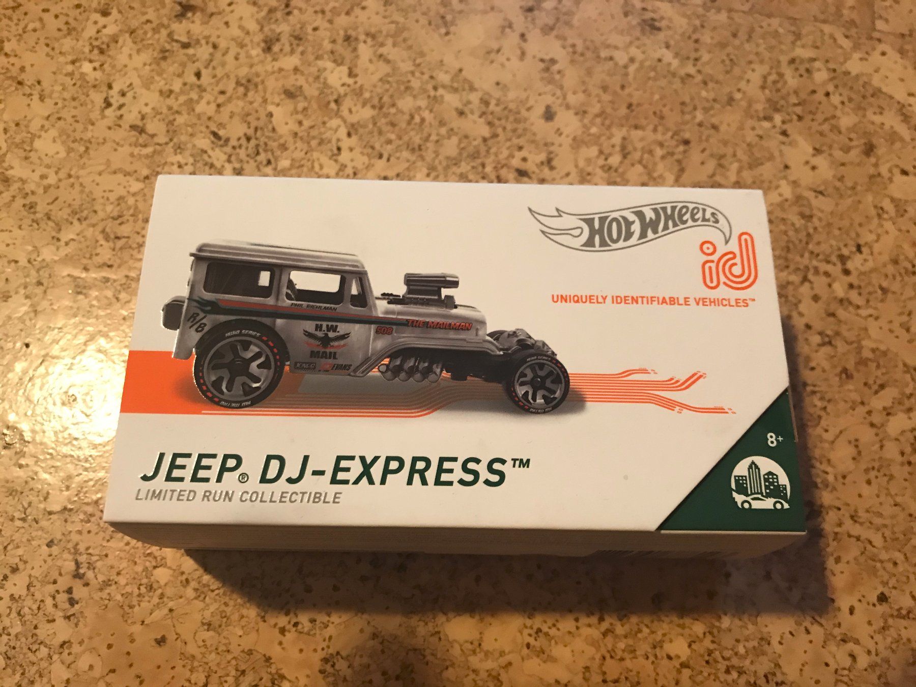 Hot Wheels Giocattoli: Hotwheels ID - Jeep DJ-Express – Nuovo e nell'imballaggio originale da Ennenda venduto da ZiskaGL