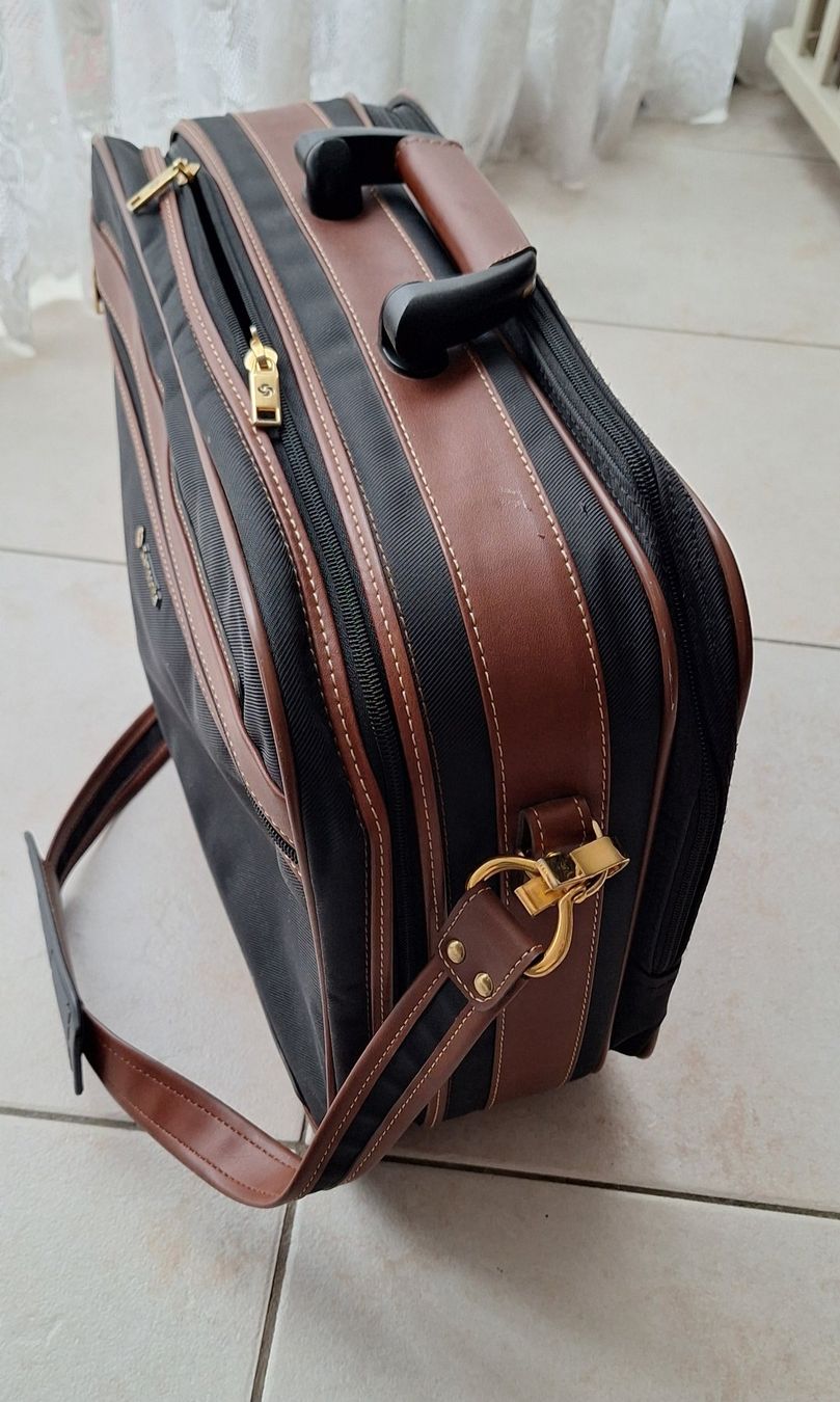 Samsonite Valigie: Valise Samsonite – Usato da St-Triphon venduto da Jldr0 1