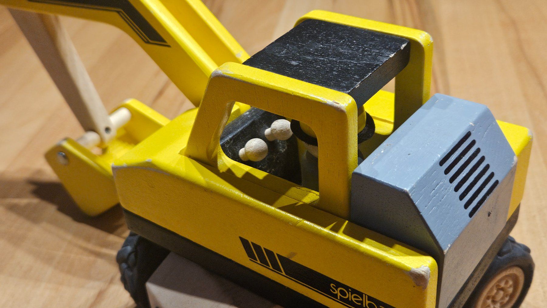 Spielzeuge: Bagger Holz, Marke Spiba, sp – Gebraucht aus Jona von ASMARADO 3