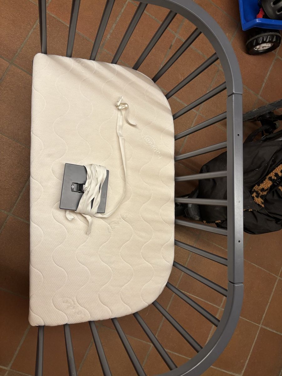 Letti: Babybay Beistellbett Boxspring grau – Usato da Oltingen venduto da Dimitree 5