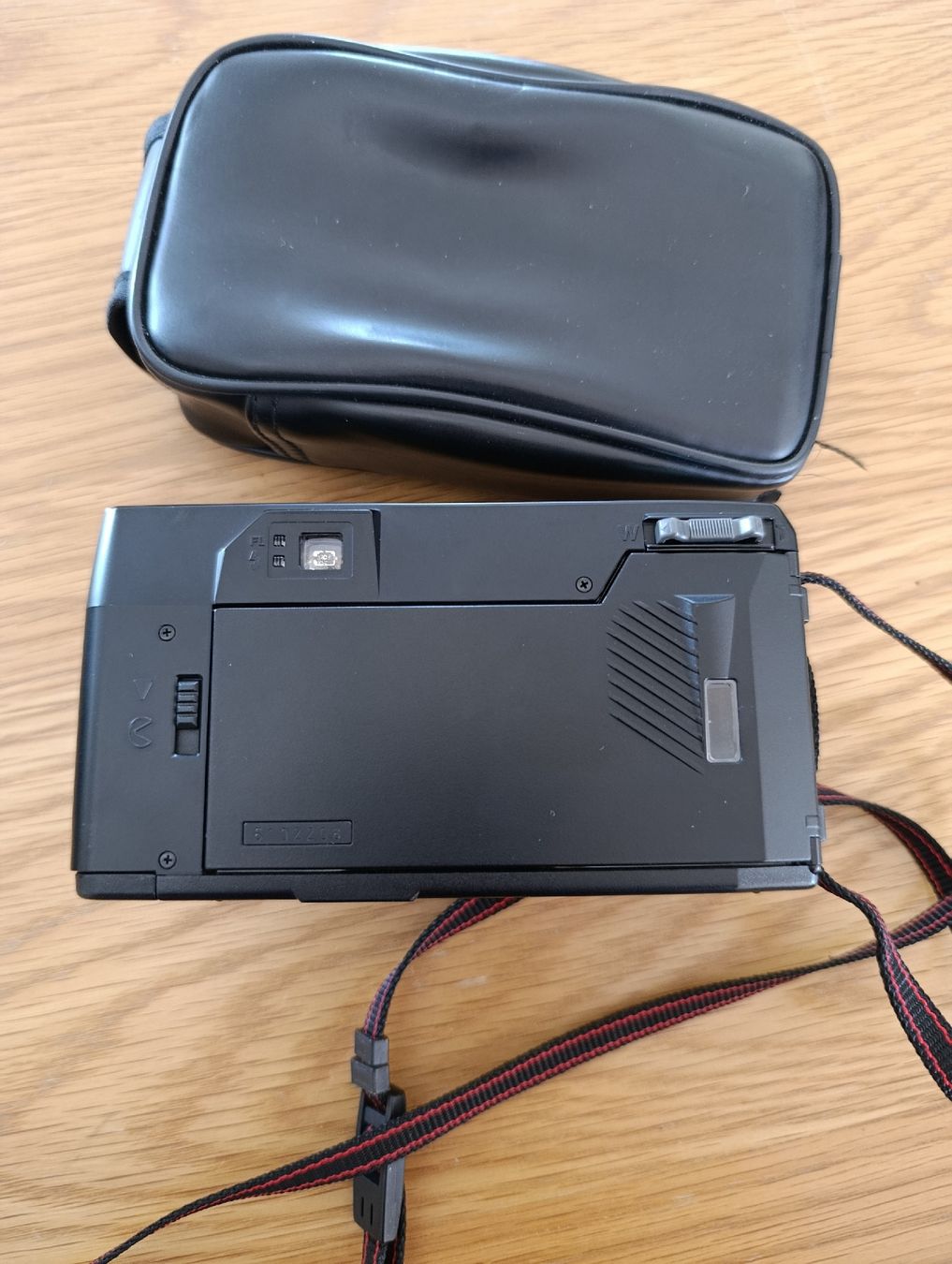 Pentax Fotocamera: Pentax Zoom 70 Kompaktkamera - mit Tasche – Usato da Wil SG venduto da Donaldus 4
