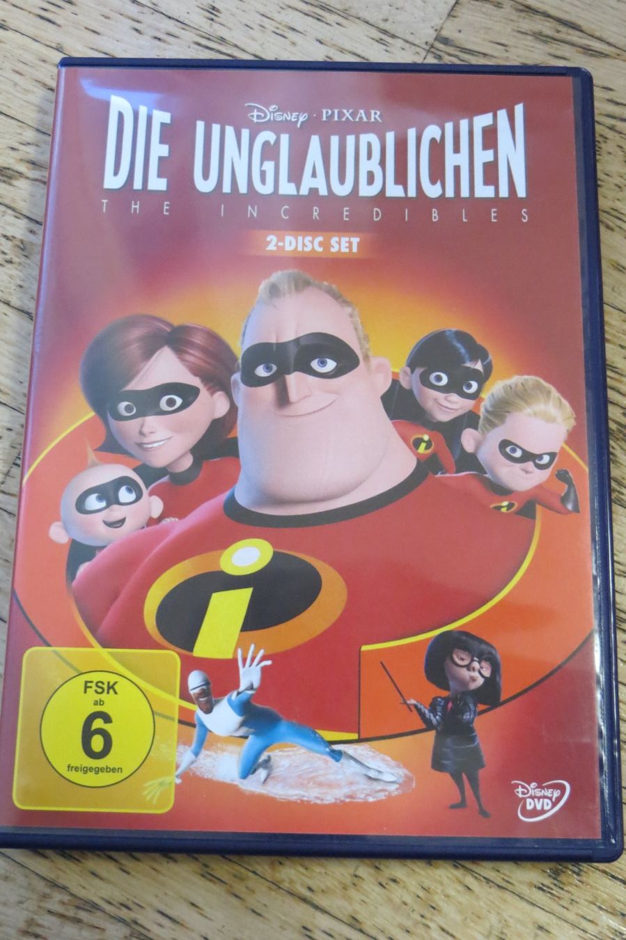 Tutti i DVDs: Die Unglaublichen - 2 DVDs – Usato da Brugg AG venduto da Finlandia