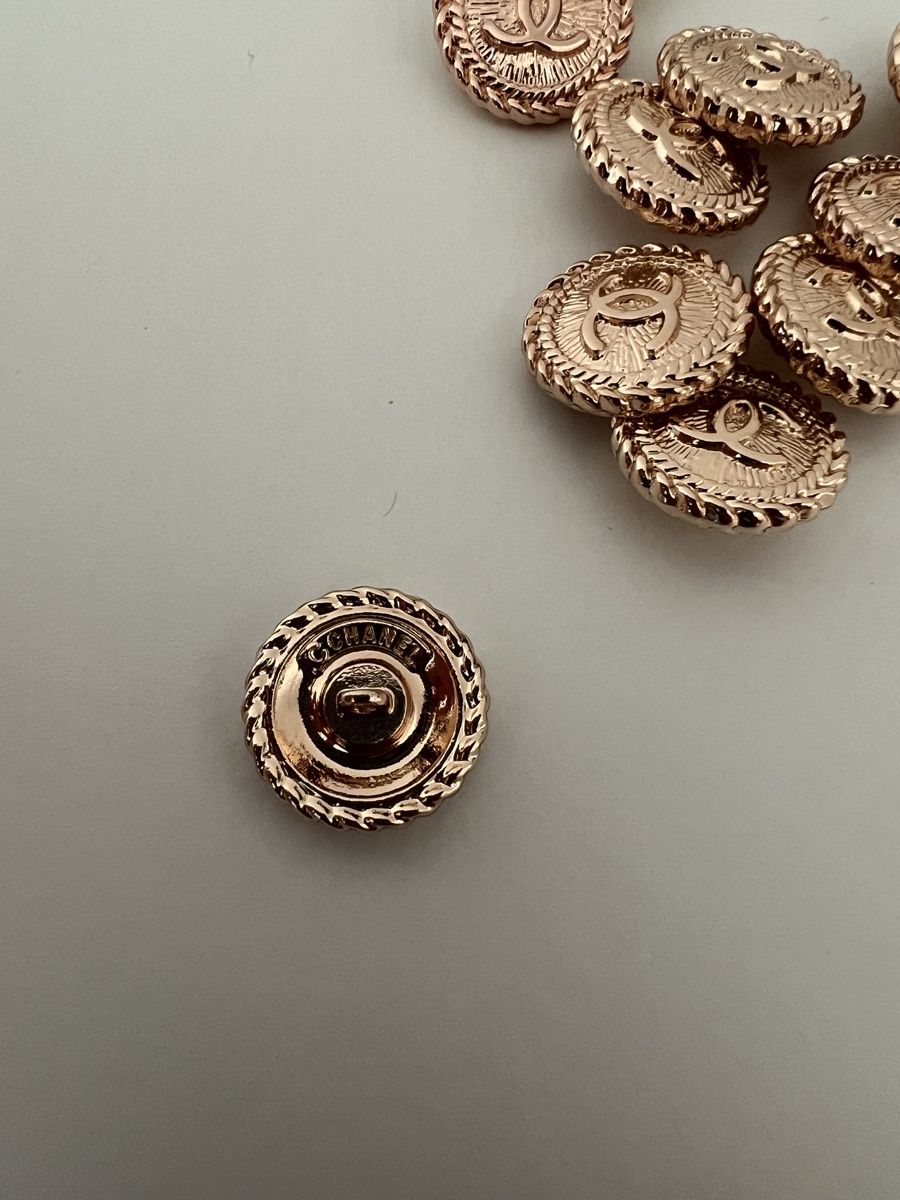 Knöpfe: Chanel buttons 10  – Neu (gemäss Beschreibung) aus Zollikon von jud_cmm9 3