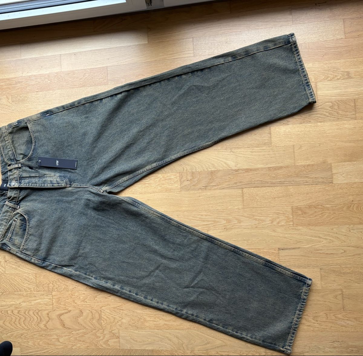 Live Fast Die Young Jeans: LFDY baggy denim jeans size 32 – Nuovo e nell'imballaggio originale da Oberbüren venduto da dav_hyc9 2