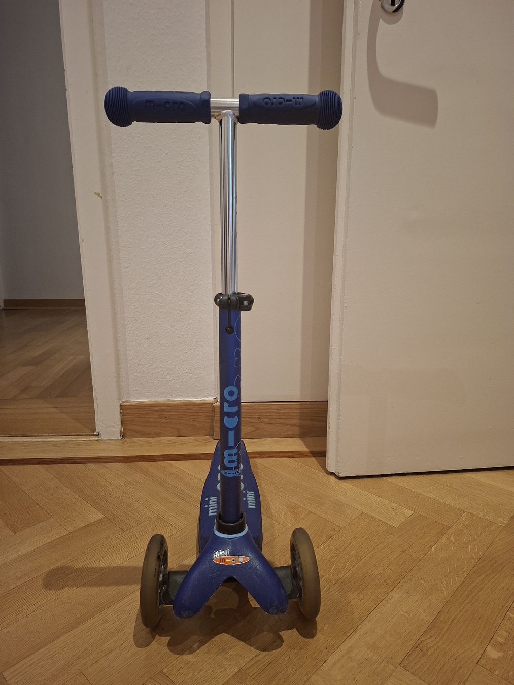 Micro Veicoli per bambini: Micro Mini 3in1 Scooter - Blue – Usato da Zürich venduto da Lolaad 2
