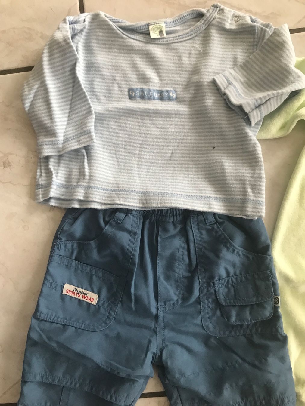 Lotti & Set di vestiti: Kleiderpaket Grösse 62 – Usato da St.Pantaleon venduto da frodobi 1