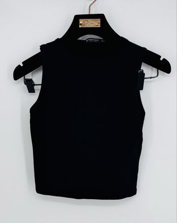 # WOMAN - Crop Top Gr. S - STRADIVARIUS #