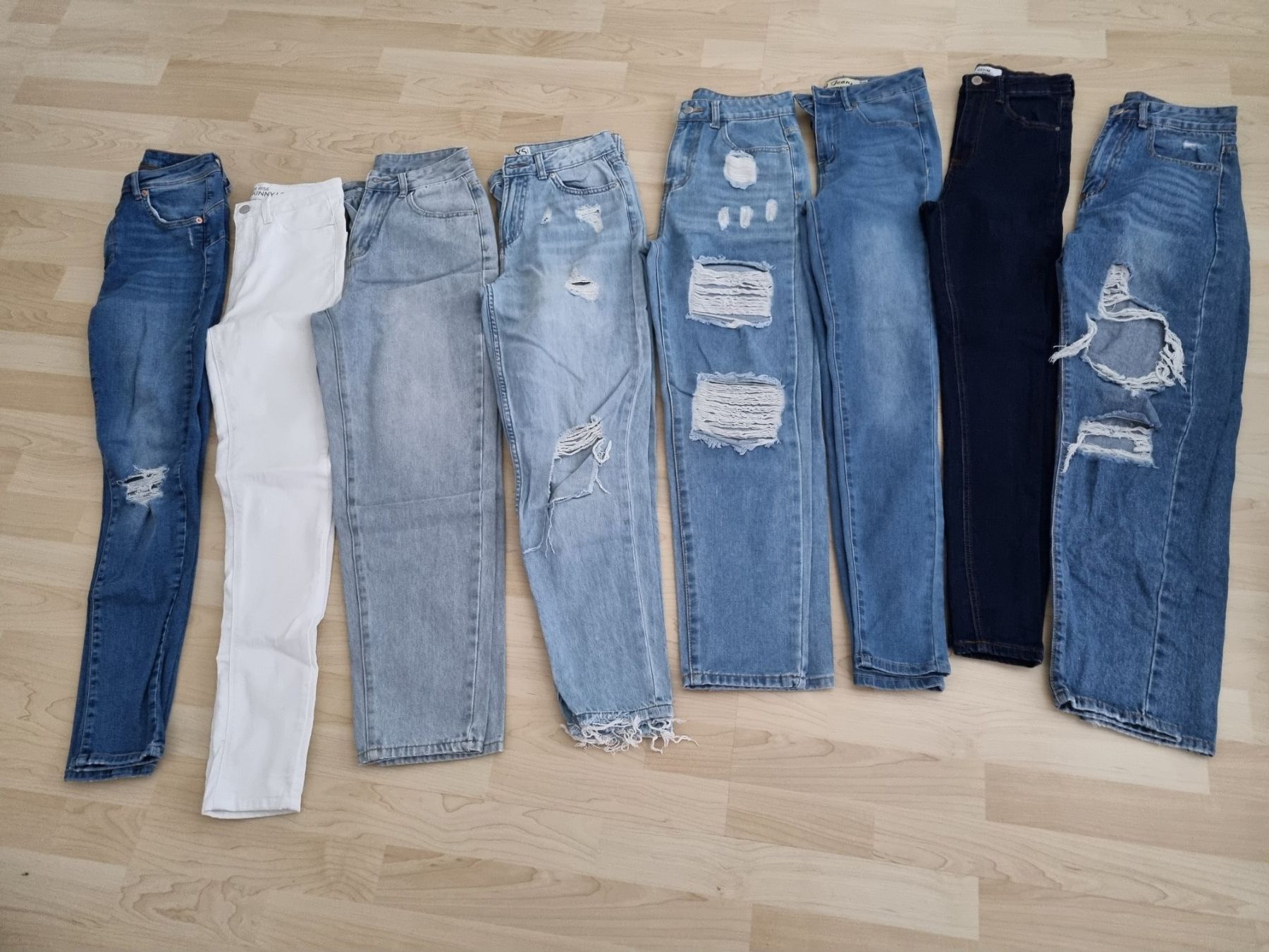 Kleiderpakete: 8 Jeans XS – Gebraucht aus Würenlos von Nigginiggi