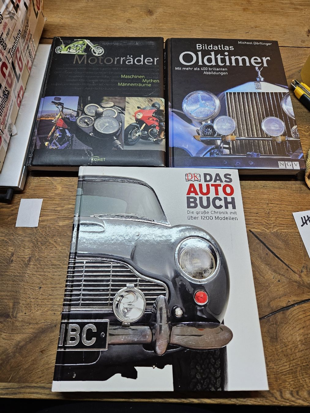 Libri: 3er Set Auto Motorrad Bücher  Oldtimer  Auto-Buch Bikes (D1) – Usato da Rorschach venduto da TimelessTrading