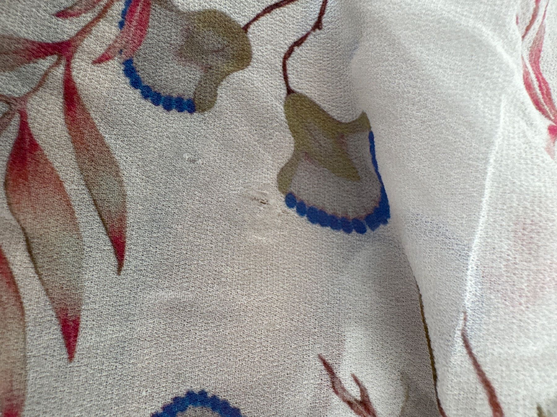 Nile Camicette: Nile Bluse, Gr. M, Sommerbluse mit Blumenmuster. – Usato da Niederscherli venduto da Doene0 7