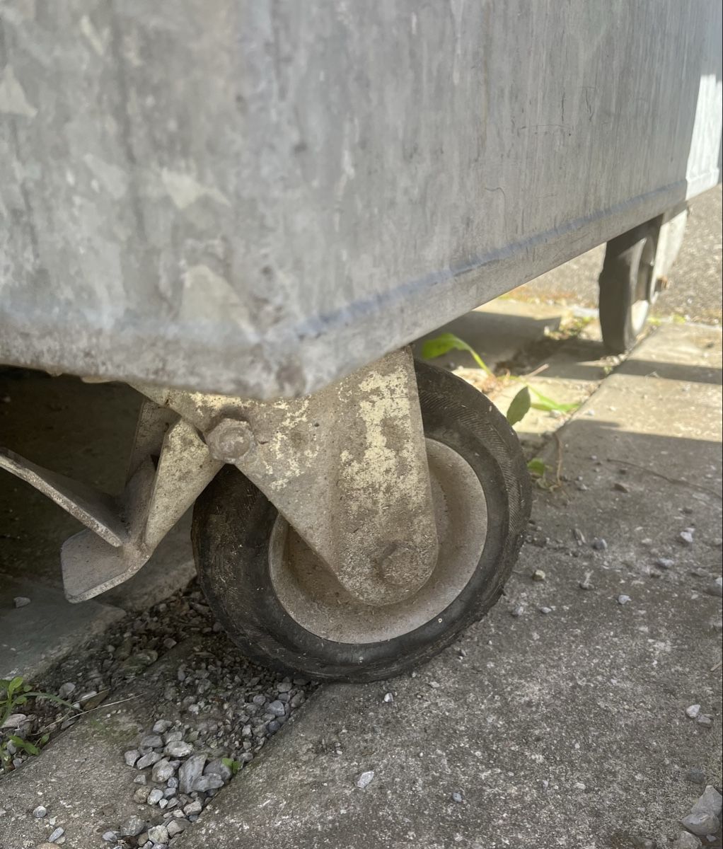 Sonstiges für Büro & Gewerbe: Abfallcontainer V-ZUG gebraucht  – Gebraucht aus Gümmenen von Rondoloro 7
