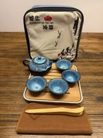 Gongfu Tee-Set 4 Tassen mit Bambustablett & Etui