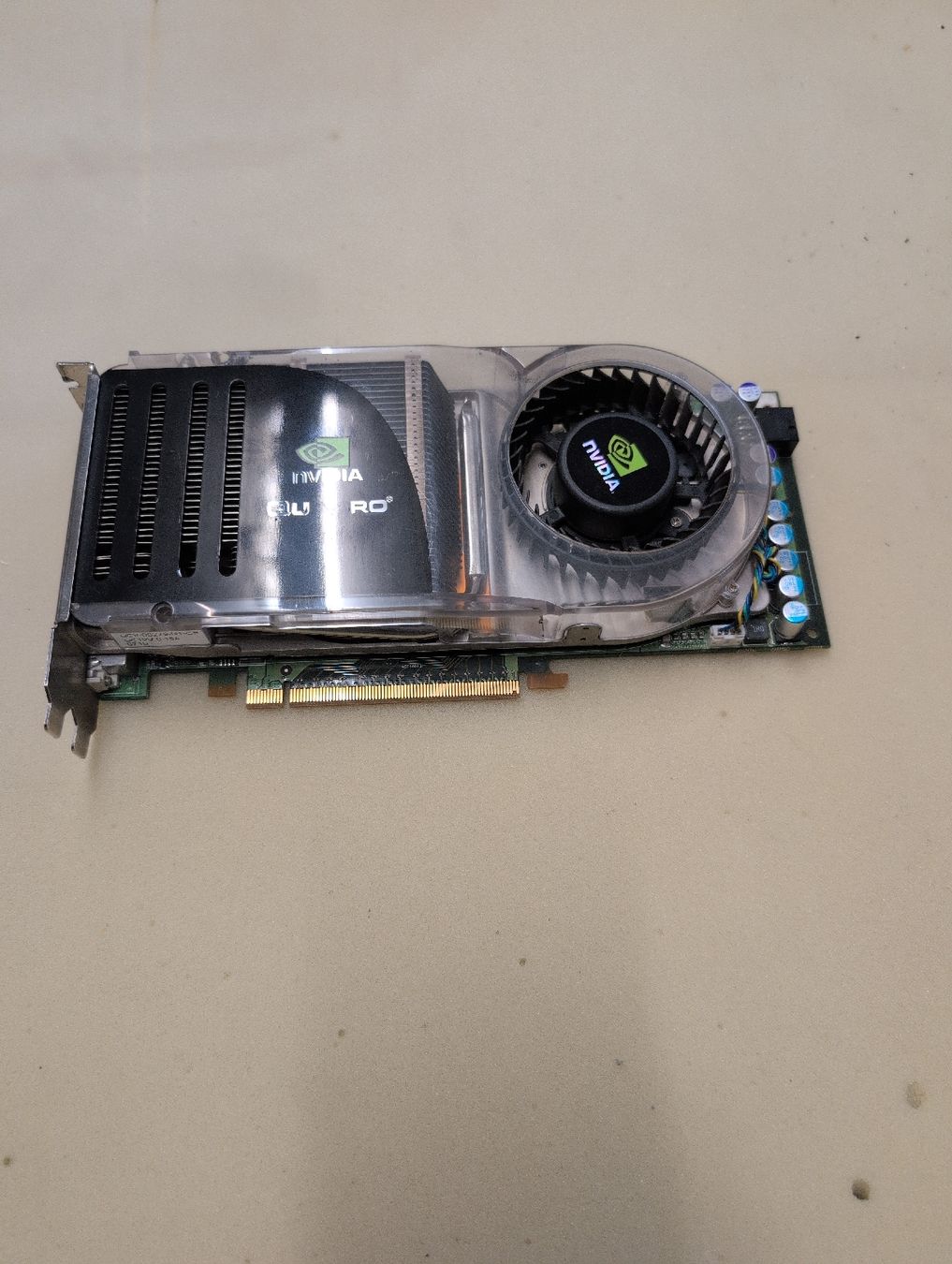 Nvidia Grafikkarten: Nvidia Quadro Grafikkarte, gebraucht – Gebraucht aus Malters von Ruemlibart