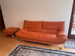 Sofa mit Hocker orange 200cm Breite guter Zustand
