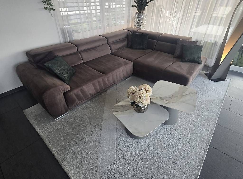 Divani: Wohnzimmer Set Sofa + Couchtisch + Teppich Cattelan Italia – Usato da Hinwil venduto da ZSHAG 1