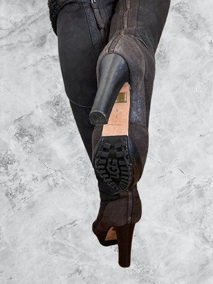 Ugg Scarpe da donna: Bottes UGG Taille 37 En peau de mouton – Nuovo (secondo la descrizione) da Genève venduto da TradeCH 5