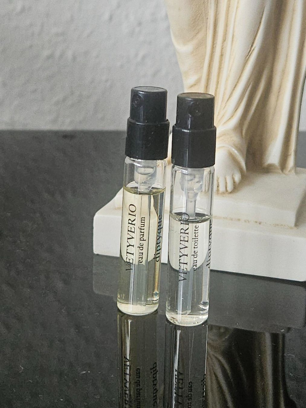 Diptyque Parfum & Eau de Toilette: Échantillons | Diptyque Vetyverio EDP + EDT – Gebraucht aus St-Prex von ily_jf7q 1