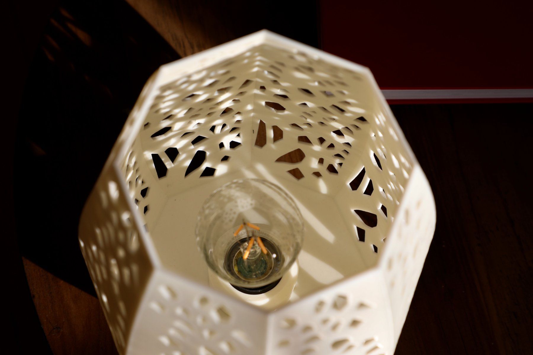 Lampes: Elegante Voronoi Lampe – D'occasion à Zürich par balin777 5