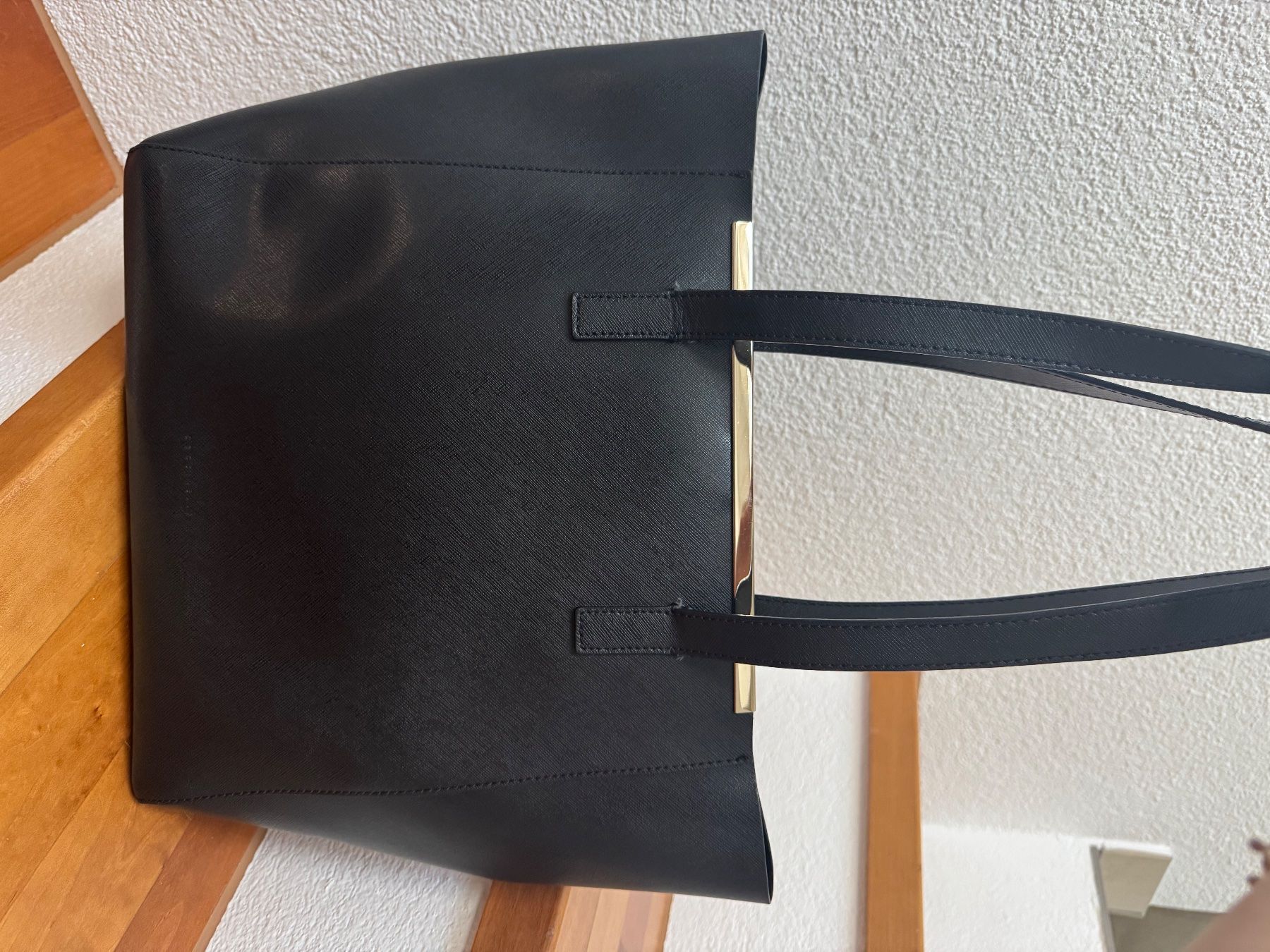 Coccinelle Taschen für Damen: Coccinelle Tasche – Gebraucht aus Oberhasli von Tina_So 1
