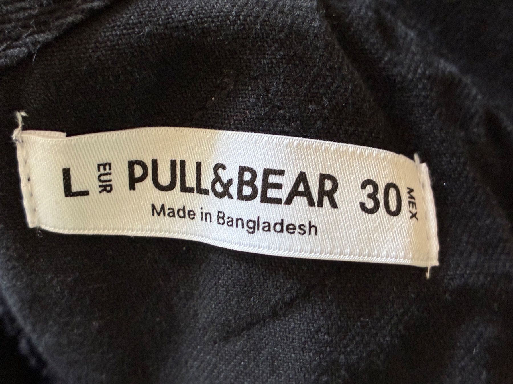 Pull&Bear Vestiti: Pull&Bear Latzrock, schwarz, super Zustand! – Nuovo (secondo la descrizione) da Langenthal venduto da Gymo 5