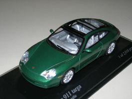 Porsche 911 targa 2001 grün * Minichamps 1:43