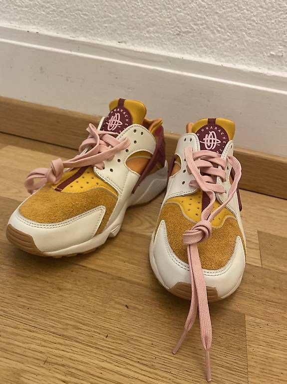 Scarpe da uomo: Nike Air Huarache Sai Rush Maroon Sunset – Usato da Zürich venduto da emi_9jp6