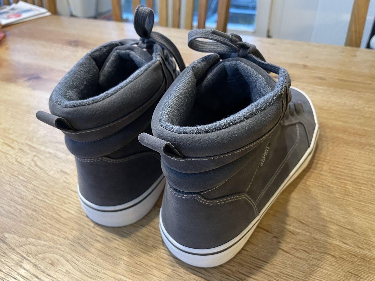 Esprit Herrenschuhe: Schuh Original Esprit Grösse 41 – Gebraucht aus Zürich von piervier4 2