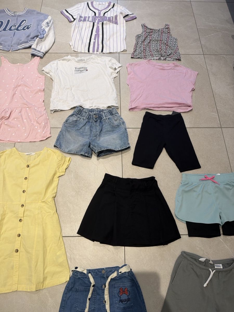 H&M Ensembles coordonnés: kleiderpaket 134/140 – Neuf (Voir description) à Muhen par Guess1802 4