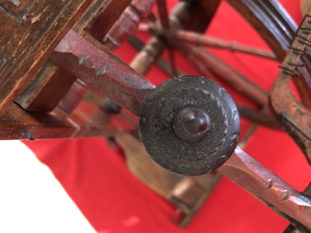 Ruote per filare: Antikes Spinnrad 1855 – Usato da Volketswil venduto da Syellow 5