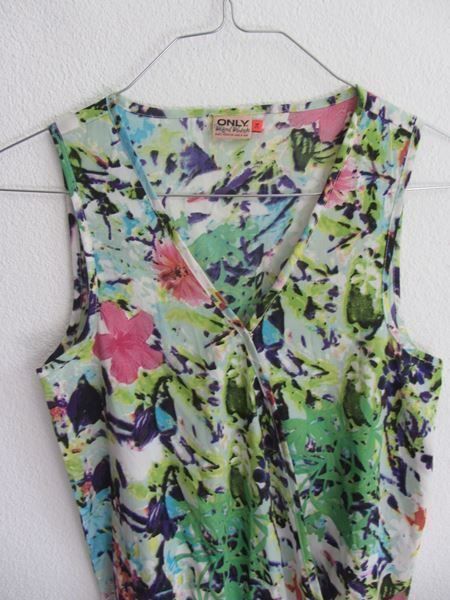 Only Jumpsuits: ONLY - Jumpsuit bunt gemustert 34 – Gebraucht aus Zürich von Diazaio 1