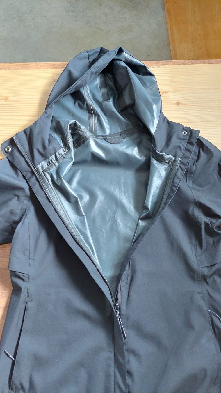 Giacche: Regenjacke – Usato da Illgau venduto da usa_c6q6 9