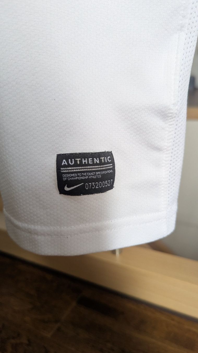 Canottiere & Pantaloni: Fc Zürich 2013 Heim Trikot – Usato da Zürich venduto da DebsBre 3