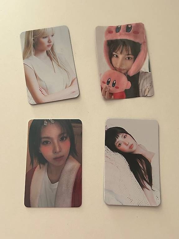 Carte collezionabili: NMIXX Photocards GRATIS – Nuovo e nell'imballaggio originale da Domat/Ems venduto da lut_96v7