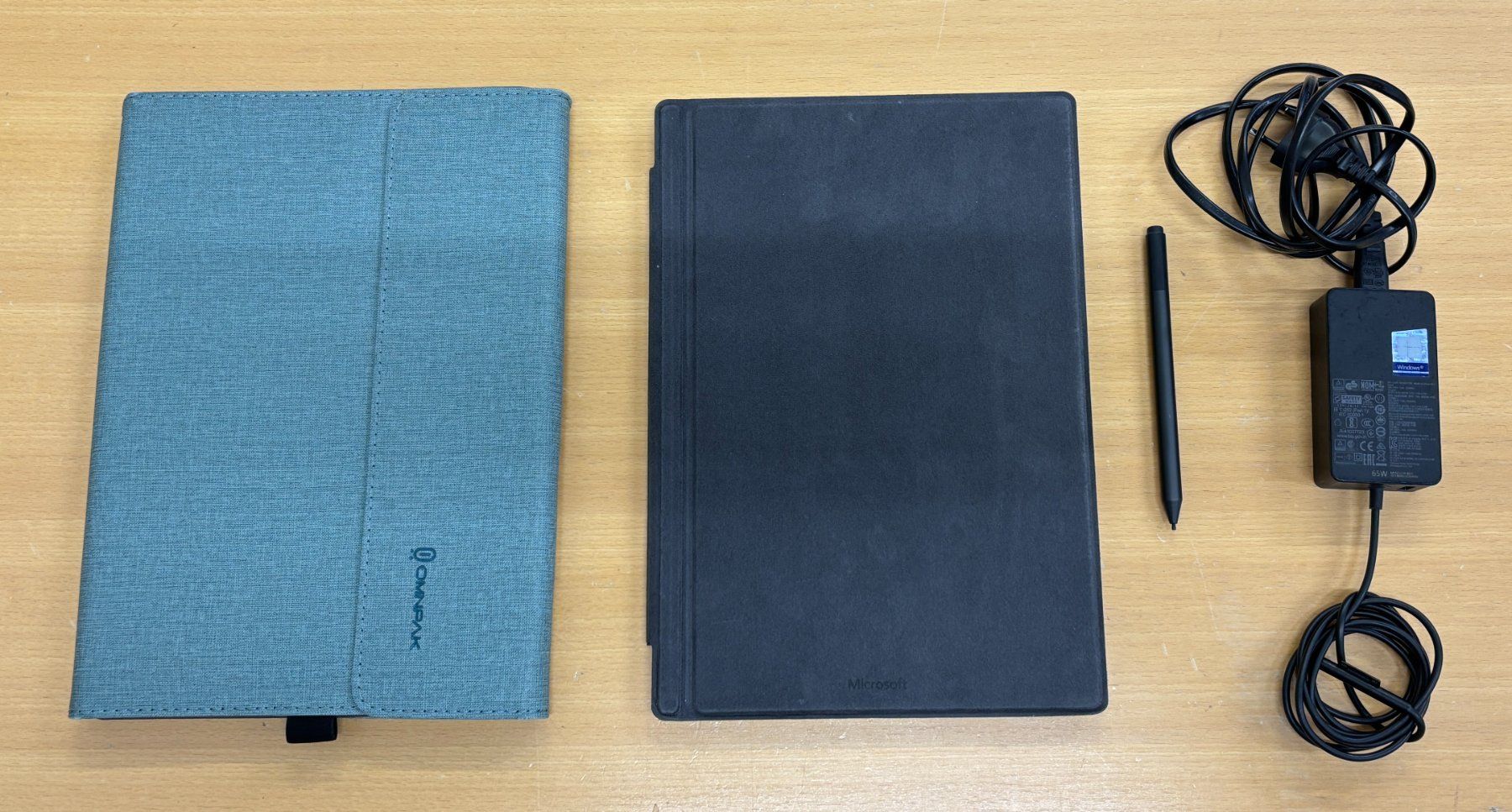 Microsoft Tablettes PC: Microsoft Surface Pro 7 (Intel Core i5, 8GB RAM, 128GB SSD) – D'occasion à Geroldswil par Kuale 6