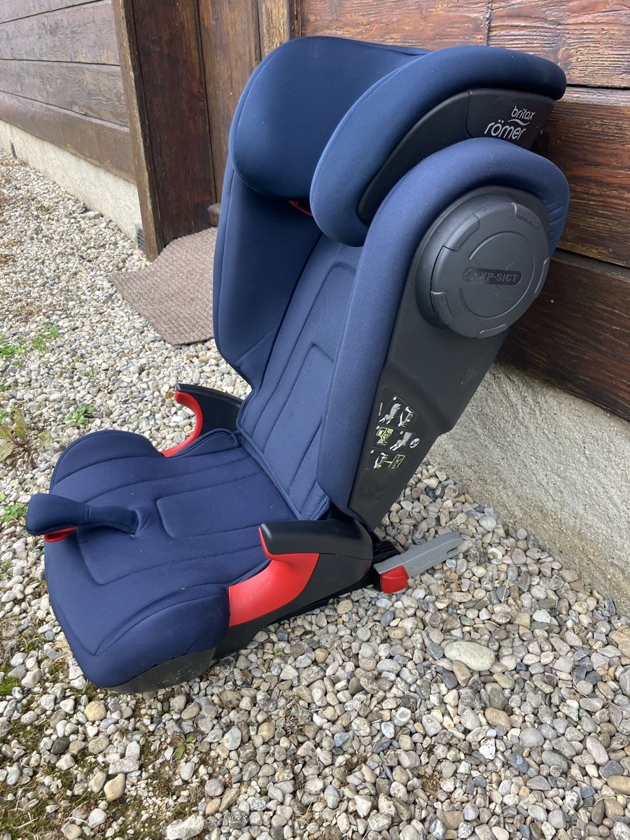 Britax Römer Seggiolini per auto: Siège auto Britax Römer kidfix 2 S ECE R44/04 – Nuovo (secondo la descrizione) da Genève venduto da FamilleGoldschmid 2