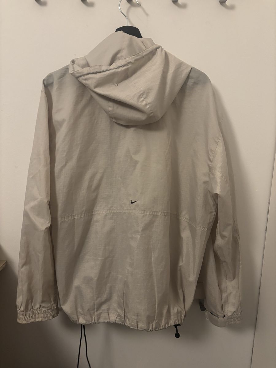Nike Giacche: Nike Vintage Windbreaker beige – Nuovo (secondo la descrizione) da Zürich venduto da sop_tq8x 1