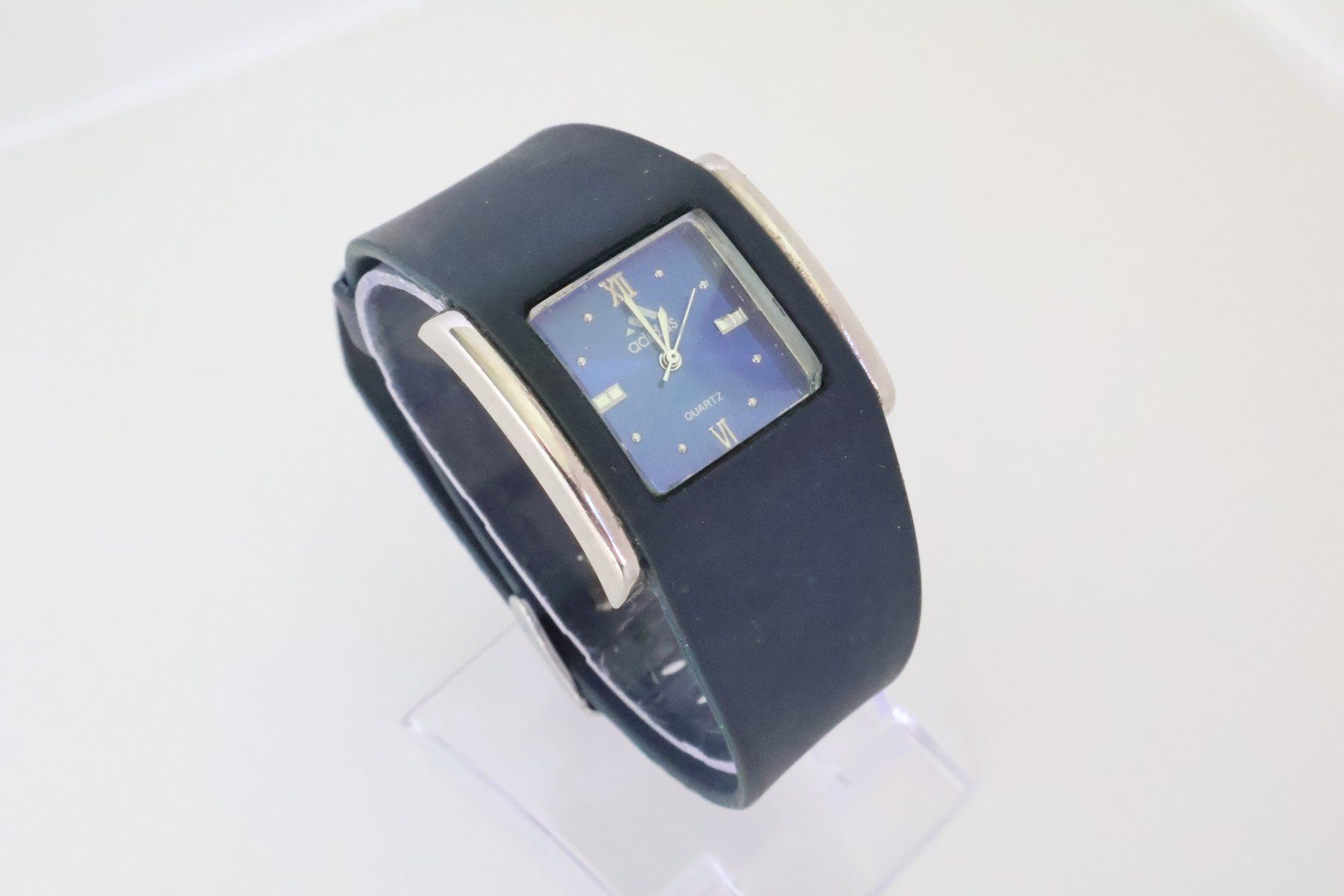 Adidas Uhren: Adidas  Uhr  läuft Garantie – Gebraucht aus Willisau von flabastian