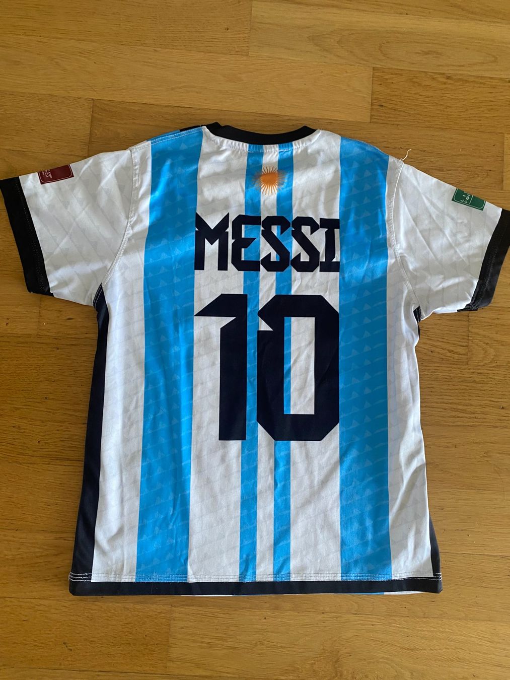 Scarpe, pantaloni & magliette da ginnastica: Messi Argentinien Trikot 140 – Usato da Zürich venduto da GueBi2009