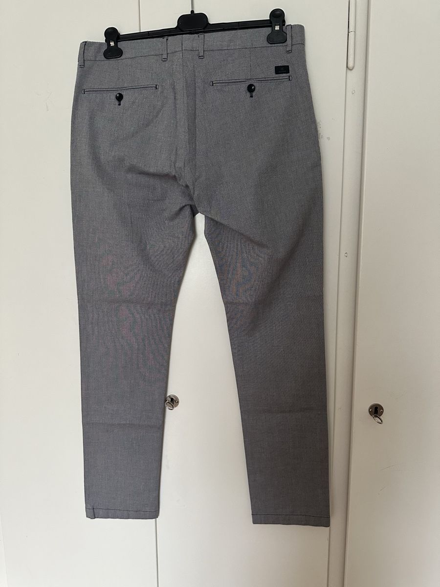 Strellson Pantaloni: Strellson Hose grau Gr. 34/32 Regular Fit – Nuovo (secondo la descrizione) da Zürich venduto da Herbion1 1