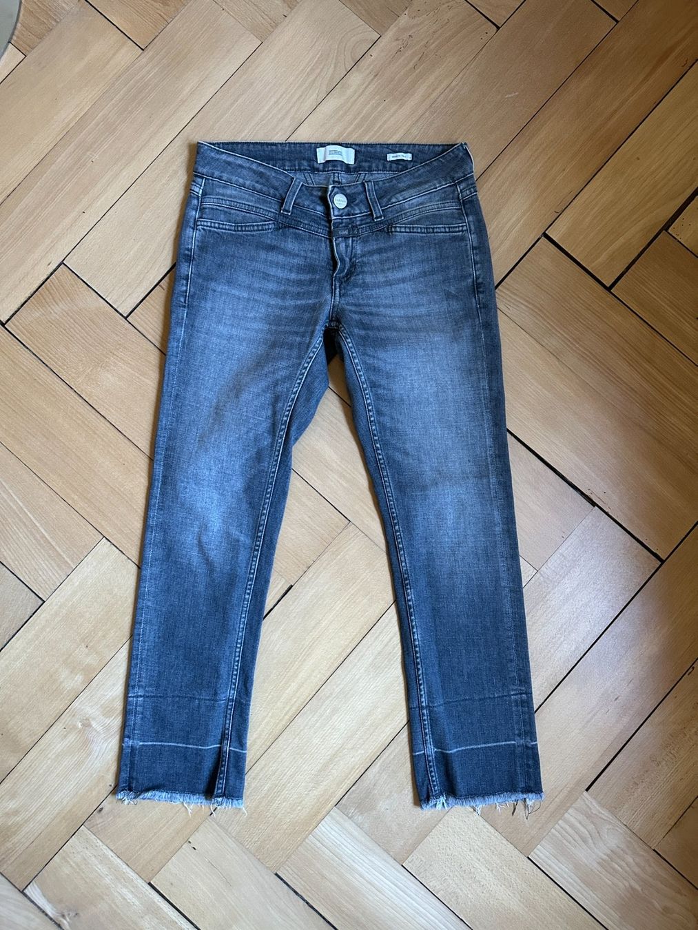 Closed Jeans: CLOSED - Jeans hellgrau XS – Usato da Zürich venduto da Diazaio