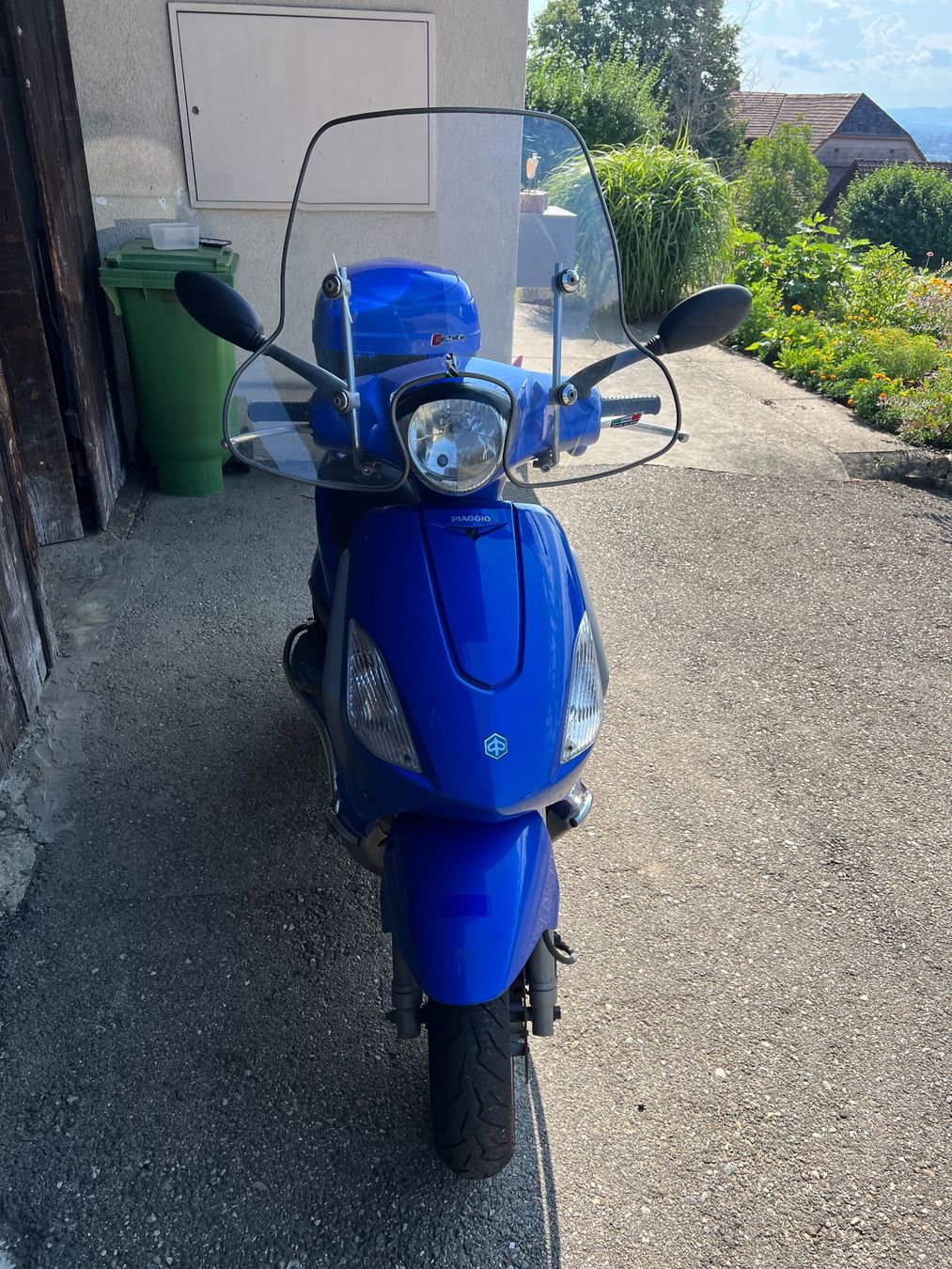 Piaggio Scooters: Piaggio Fly 125 ccm – Defekt aus Bellach von Triox1 2