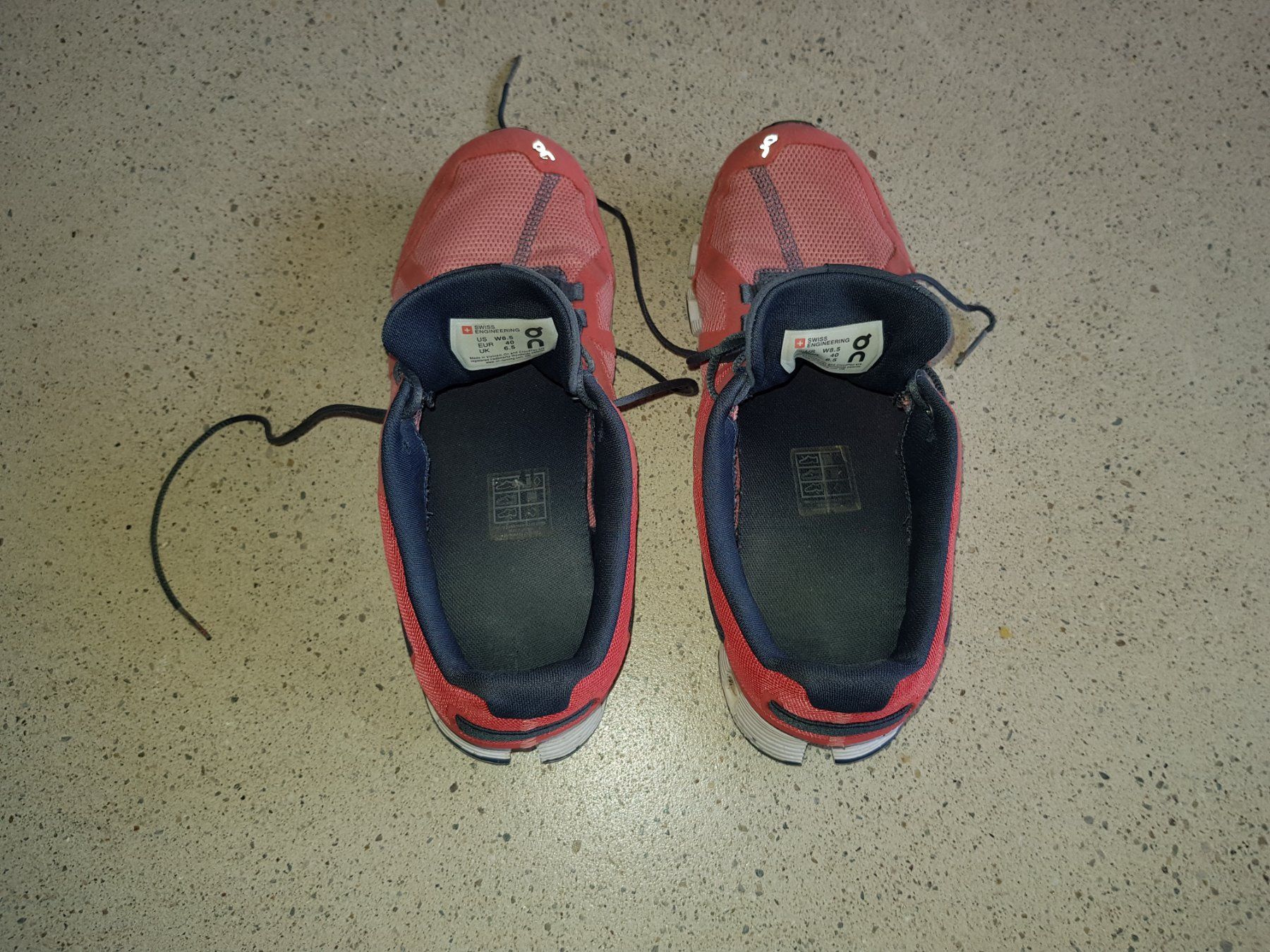 Scarpe da donna: ON Damen Laufschuh Grösse 40 – Usato da Basel venduto da chien008 4